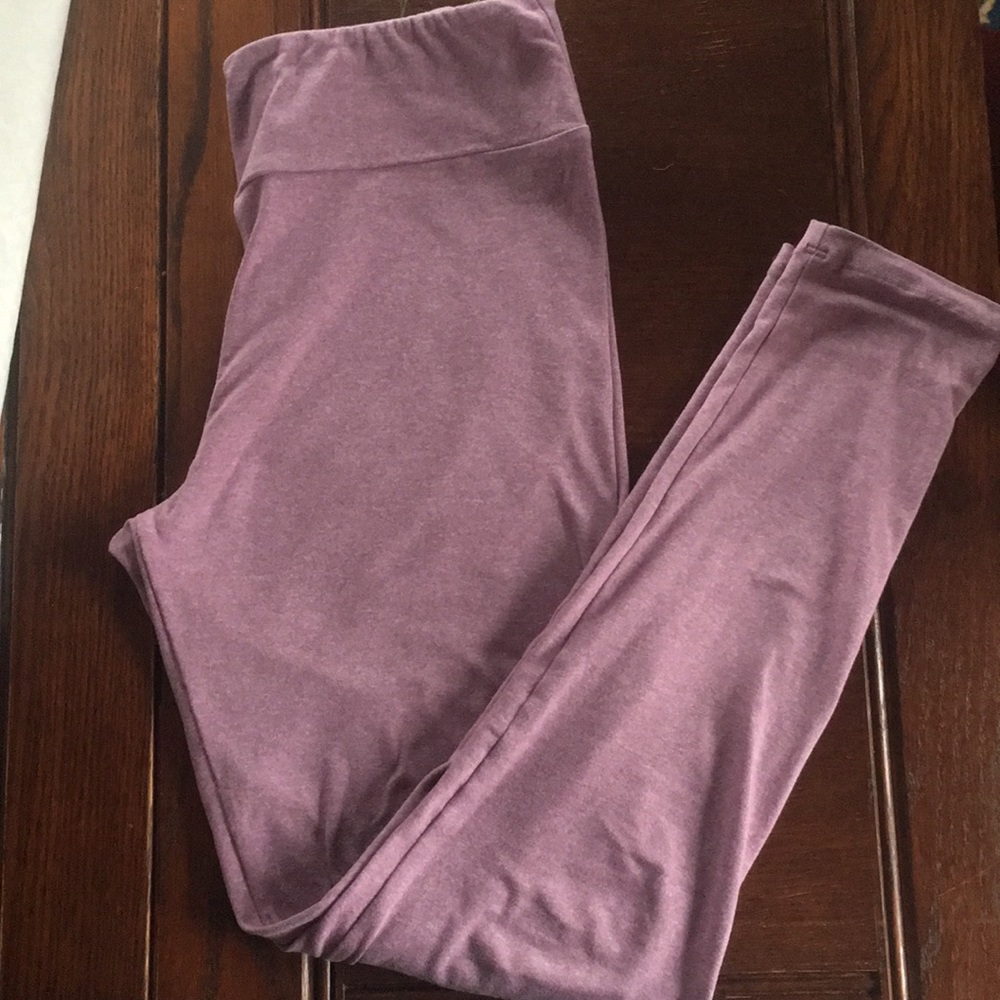 LulaRoe purple leggings